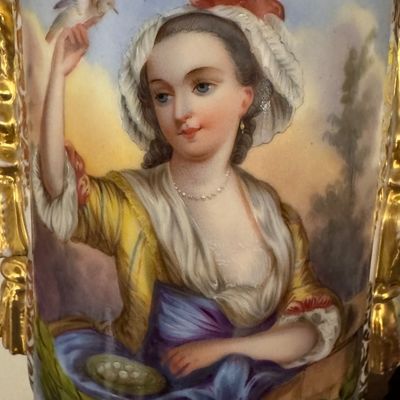 Heirlooms & History: Antique Victorian Furnishings, Art Glass, Artwork and Collectibles