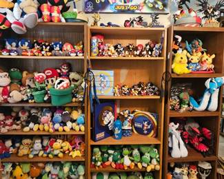 Eclectic and Fun Collectibles! Weekend 1!
