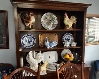 A TRADEMARK SALE - Lovely Millcreek Condo - Nice Furniture, Housewares