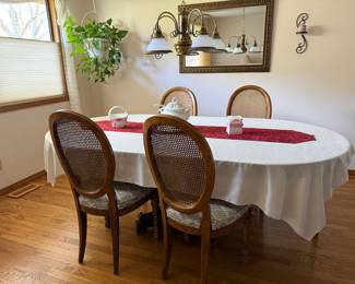 The Rusty Trunk LLC opens to “Mom's Treasures” Estate Sale
