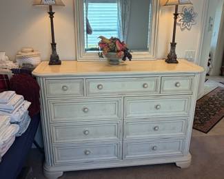3 Day Sale in The Village of Belle Aire