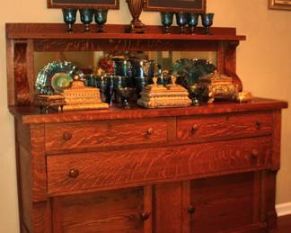 CUTE & GLASSY MURFREESBORO ESTATE SALE