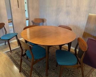 Great Finds Fairmount MCM Condo Liquidation Beachwood Ohio
