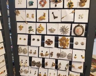 Wonderful Apex Sale by Trunkshow!