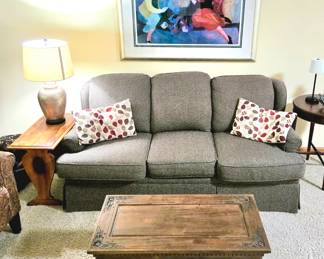Flushing Estate Sale Nice Furniture Household Goods