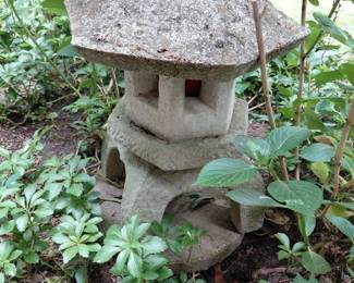 Blueberry Hill Antiques Norwalk Auction-Concrete Garden Items, Sterling Silver,