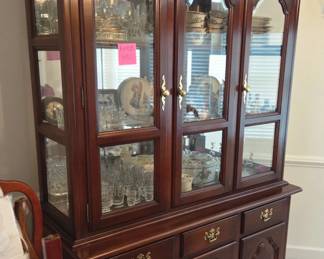 Wonderful Kingstowne Estate Sale