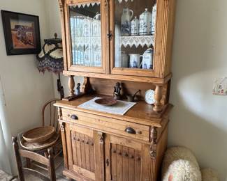 Super clean vintage decorated home in Grant by Keep Your Crown On Estate Sales