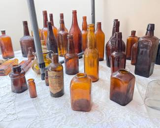Nostalgic in Bowling Green Estate Sale!