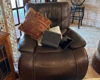 Estate sale in Giddings