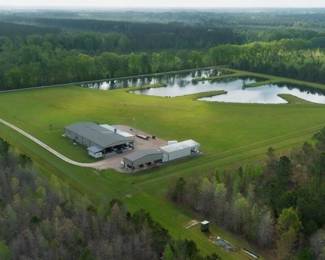 Paradise Whitetails Hunting Lodge