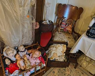 Donna Davis LLC - Antiques Vintage Furniture Accessories Thousands Costume Jewelry