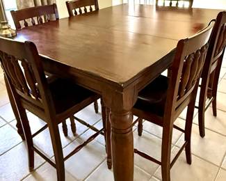 Rustic Elegance, Art & Antiques in New Port Richey