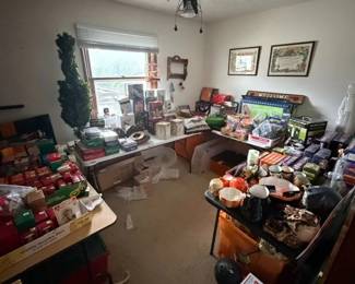 Ralston Estate Sale - Tools.  Clothes. Carhartt. T-shirts. Video games / DVDs. and Collectibles.