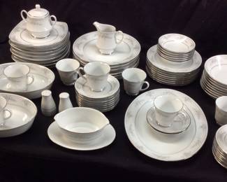 AUCTION*FURNITURE*COLLECTIBLES*JEWELRY* 11/15