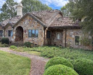 Beautiful Farmhouse in Locust