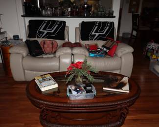COLONIAL OAKS ESTATE SALE