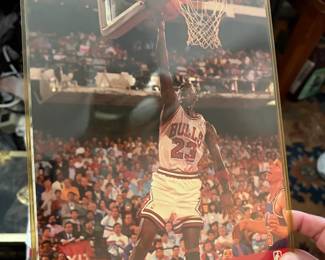 Hall of Fame Collector’s Estate: Aaron & Jordan Rookies, Signed Greats & Vintage Cards!