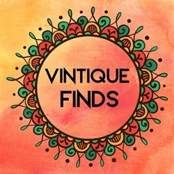Vintique Finds logo