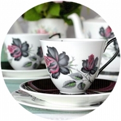 Home Solutions By Donna logo